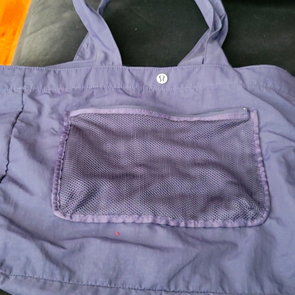 Lulu lemon blue nylon shopping bag